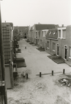 861363 Gezicht in de Jan Meijenstraat in Wijk C te Utrecht naar het noorden, met links en rechts de onlangs opgeleverde ...